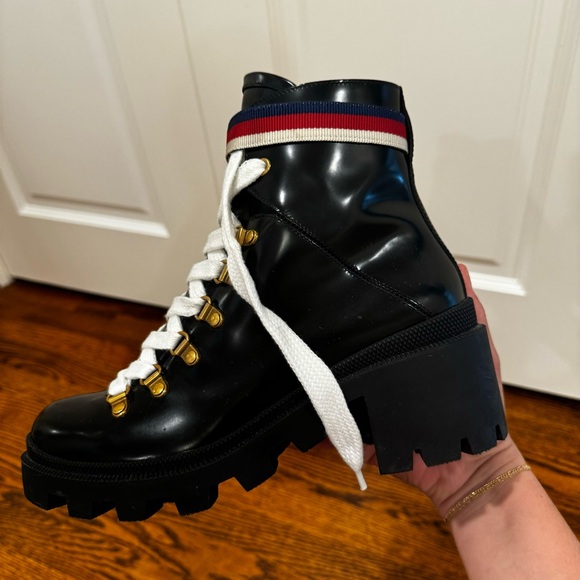 GUCCI GG LEATHER CANVAS ANKLE BOOTS BLACK W/ RED, WHITE, AND BLUE BUCKLE - Picture 15 of 16